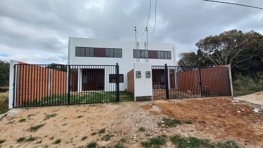 Casa De Dos Plantas En Venta - Zona G77