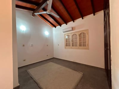 VENDO CASA SEMI AMOBLADA Y EQUIPADA ZONA EX CARACOL