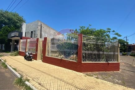 Alquilo Casa Ideal P/ Ofi A Cuadras Del Shop Mcal