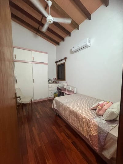 VENTA | CASA DE 3 DORM | FERNANDO DE LA MORA, ZONA NORTE