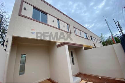 VENDO DUPLEX EN SAN LORENZO ZONA CAPILLA DEL MONTE