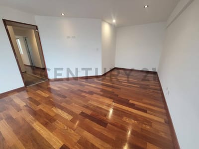 DÚPLEX EN VENTA – MIRAFLORES / MUY CERCA A PARQUE LAS MORAS