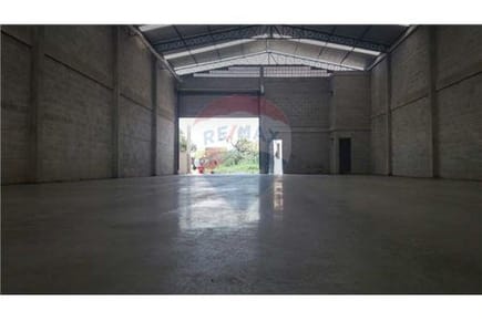 VENDO DEPOSITO EN MARIANO ROQUE ALONSO-MRA
