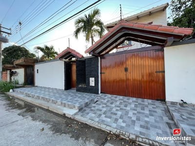 CASA DE 5 DORMITORIOS EN VENTA POR LA ALEMANA 5TO ANILLO