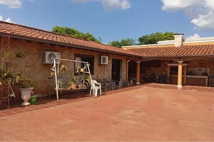 VENDO casa en laurelty luque 
