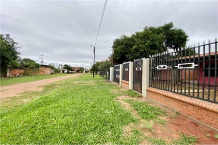 EN VENTA TERRENO EN JARDINES DE YPANE