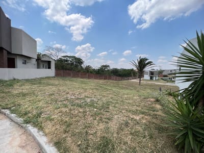 Terreno en venta en Comdominio Cerrado URUBO