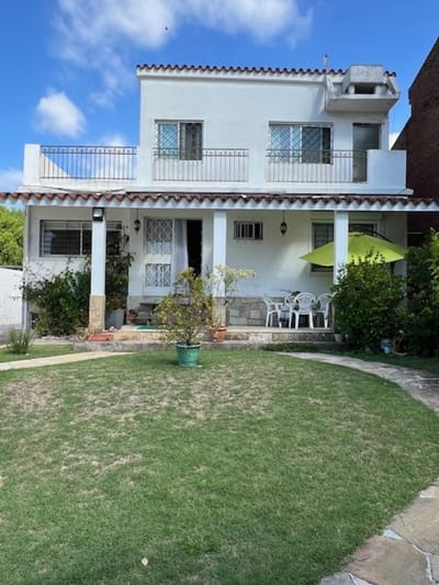 Venta casa 3 dorm en Punta Gorda, Rocafuerte y Caramuru
