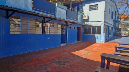 Venta local comercial y vivienda en Brazo Oriental