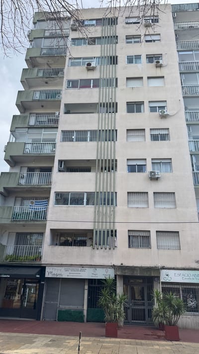Venta apartamento 2 dorm en Pocitos, Libertad y Gral. Brito del Pino
