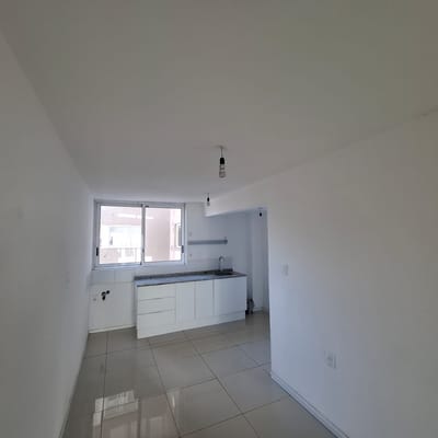 Alquiler apartamento 2 dorm en Tres Cruces, Requena y V. Haedo