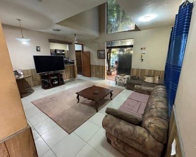 Vendo duplex en barrio cerrado de Lambaré (Z/ Century plaza)