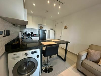 VENDO DEPARTAMENTO DE 2 HABITACIONES AMOBLADO SOBRE MOLAS LOPEZ