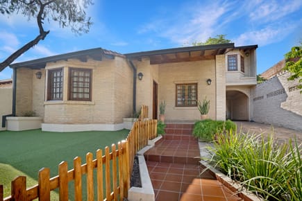 Vendo Amplia y Cómoda Casa en Lambaré, Zona Puerto Pabla 