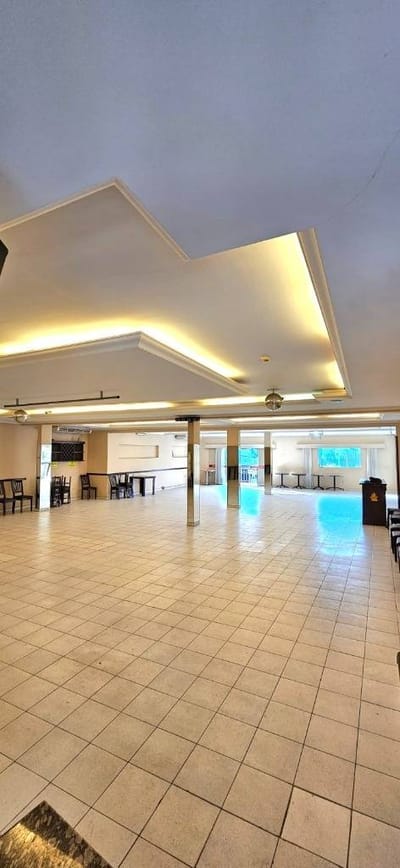 Alquilo Salón Comercial en Esquina Herrera, Asuncion