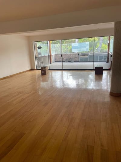 VENDO DUPLEX DE 315 M2 VELASCO ASTETE