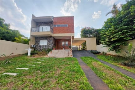 NUEVO PRECIO!! Casa en Primer Barrio de Luque
