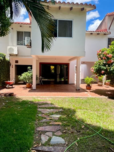 CASA EN ALQUILER