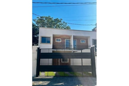 VENDO DUPLEX A ESTRENAR EN LAMBARE EN ZONA SEK