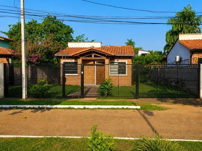 VENDO CASA EN CAPIATA - BARRIO ARRUA