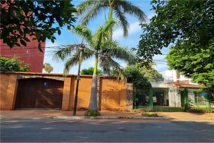 Venta de residencia en Fernando de la Mora