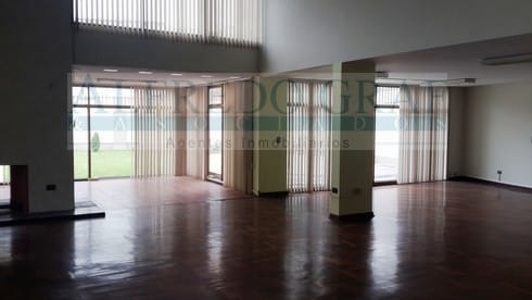 Casa como Oficina Alquiler Enrique Ferreyros  - Urb. Corpac - San Isidro