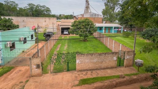 Vendo terreno de 424 con pequeña vivienda en Santa Rosa del Aguara'y