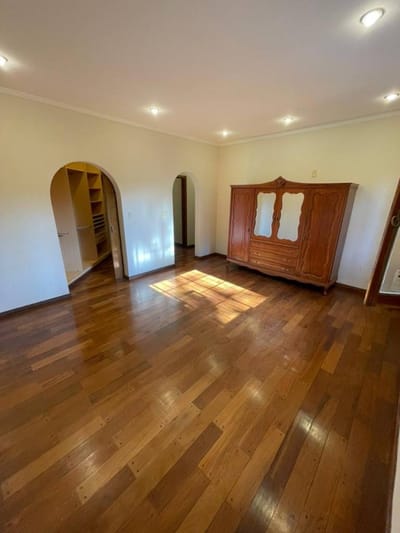 Vendo casa de 5 habitaciones barrio Las Lomas Asuncion (Z/ Shopping del Sol)