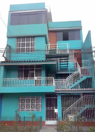 Ocasión! Casa De 5pisos A Pocos Pasos De Av Universitaria Comas