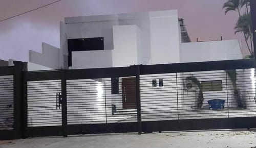 ALQUILO CASA EN BARRIO PANAMBIRETA LAMBARE