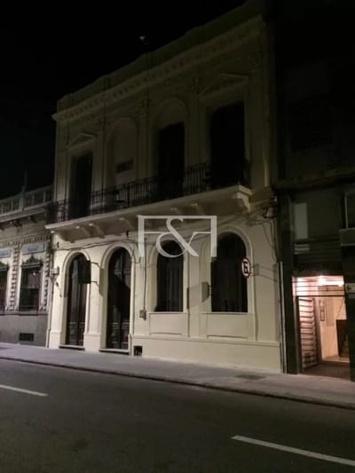 Casa En Venta En Ciudad Vieja