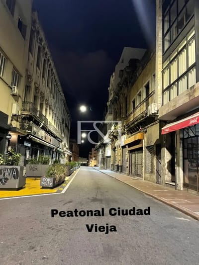 Casa En Venta En Ciudad Vieja
