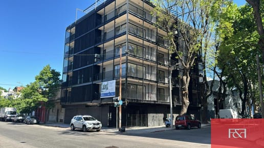 Apartamento en venta c/ cochera en Centro