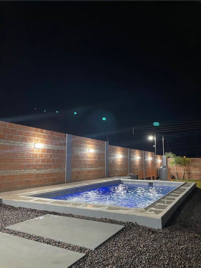 Casa quinta con piscina y quincho en San Bernardino – Terreno 360 m²