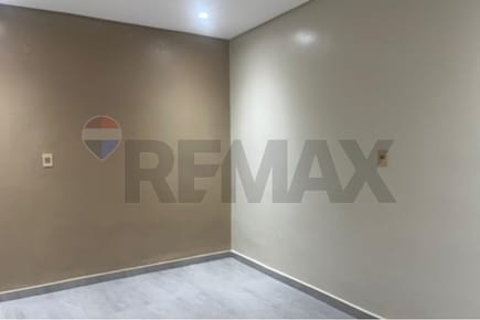 CASA CON TERRAZA EN SAN LORENZO 