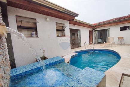 Vendo hermosa residencia en Recoleta