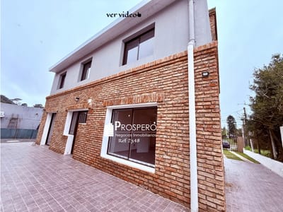 2348/1 casa 5 dorm Lomar de Solymar c/cochera 2 autos parrillero