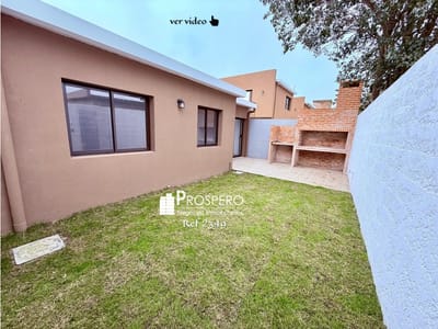 2349 casa ph 3 dorm Lomas de solymar cochera patio parrillero