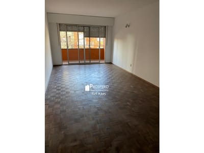 a395 alquiler apto 3 dorm Cordon c/balcon