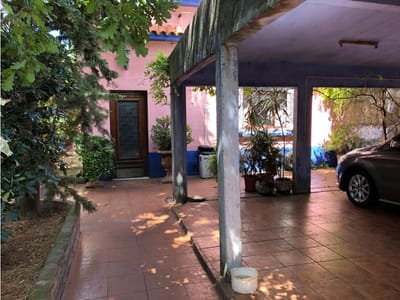AL485 Venta Casa 3 Dorm, cochera 2 autos  Parrillero Brazo Oriental