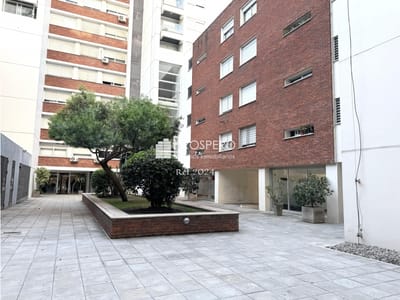 2024/p venta apto 3 dorm Aguada limite centro Garaje c/renta
