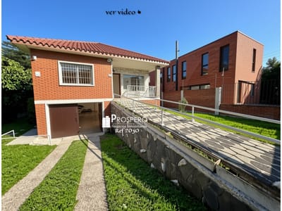 2030/P Venta Casa 3dorm Carrasco Norte Piscina Patio Garaje
