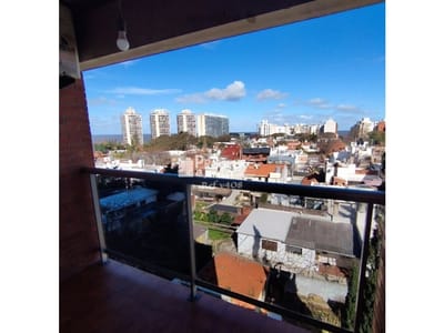 V408 Alquiler Apto mono con divisiones/ Pocitos / terraza