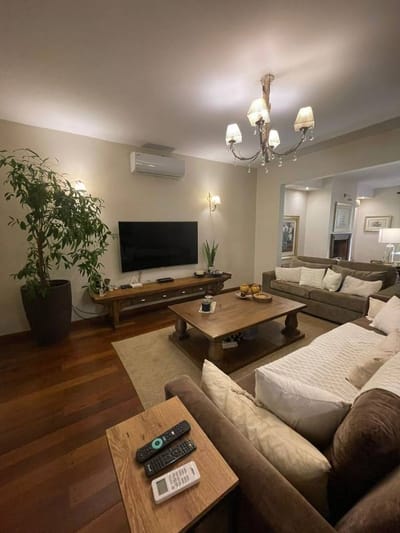 VENTA de hermosa y amplia Vivienda en Fdo de la Mora ZN