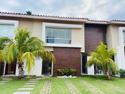 CASA EN VENTA O ALQUILER EN CONDOMINIO PALMA CANARIA