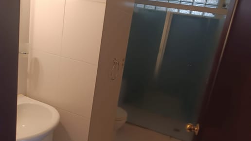 Departamento en Anticretico, vacío cerca a la Rotonda del Vergel en Irpavi.