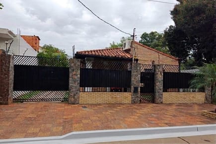 Hogar u Oficina en Fdo. de la Mora Zona Norte