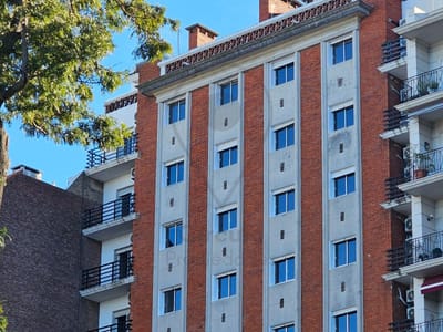 Oficina/Consultorio en edificio icónico con vista despejada al mar