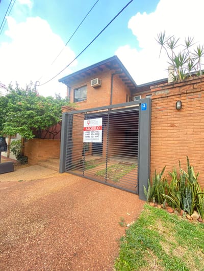 Alquilo Duplex Zona Barrio Herrera