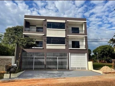 VENDO EDIFICIO DE 3 PLANTAS EN BARRIO SAN LORENZO PRESIDENTE FRANCO